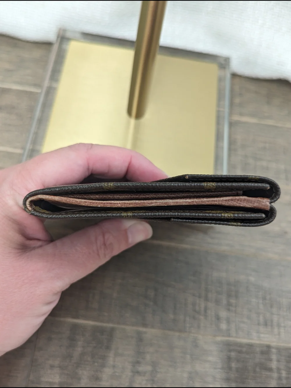 100% Authentic Louis Vuitton Victorine Monogram Wallet W/COA